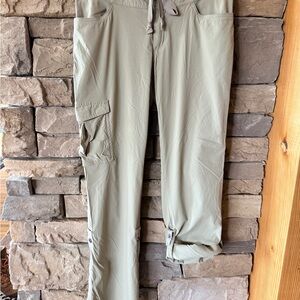 Columbia Women's Lightweight Cargo Ankle Pants
